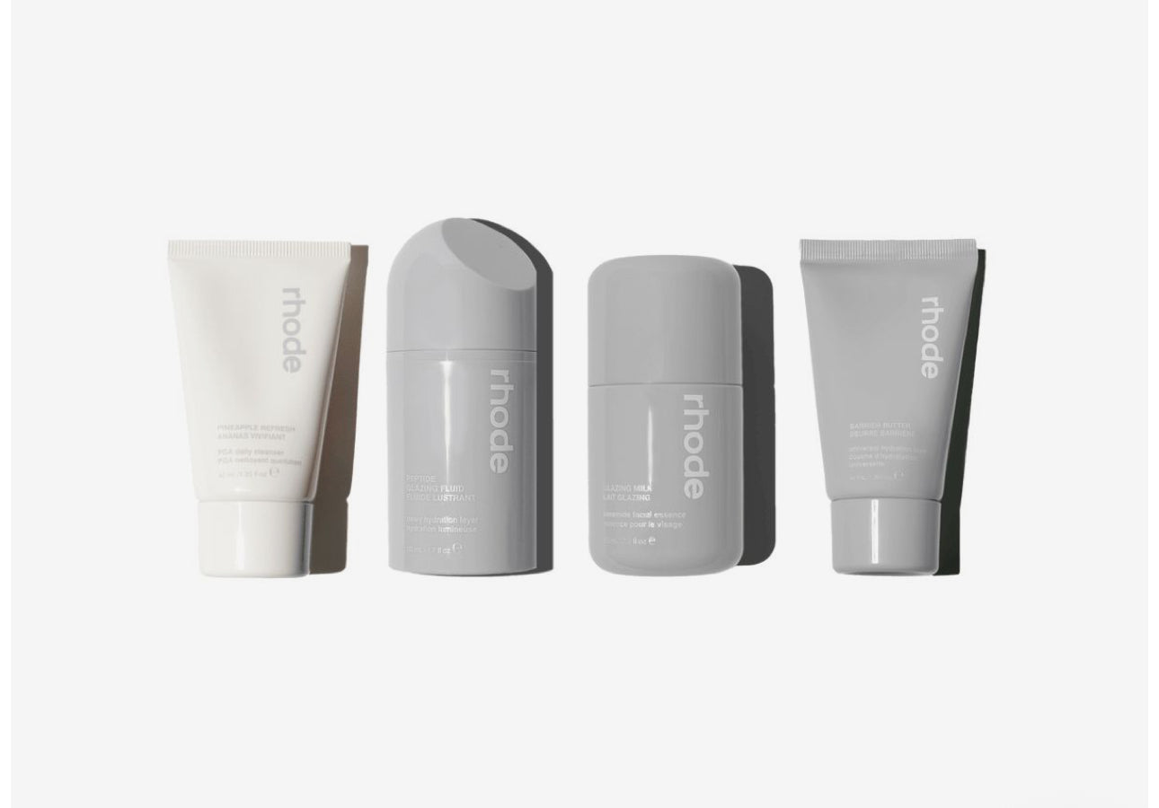 THE TRAVEL SET