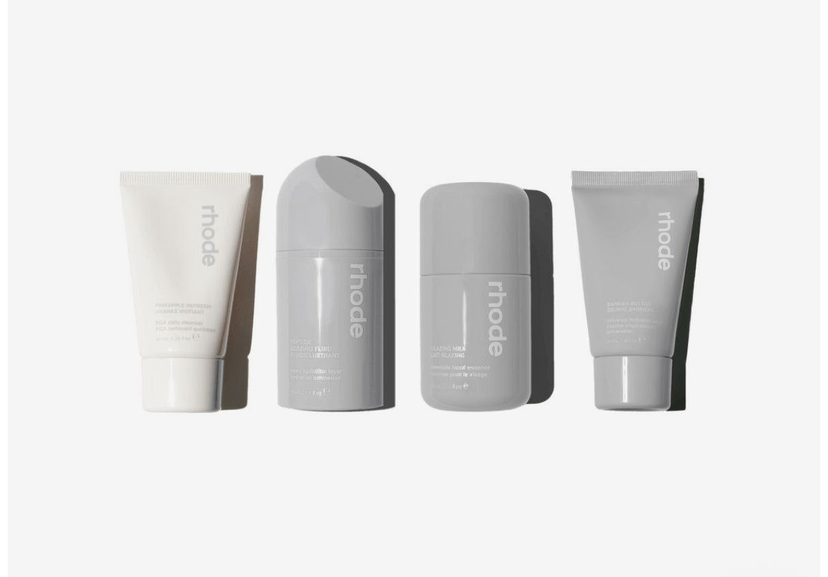 THE TRAVEL SET